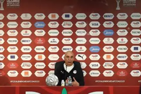 "الأفضل منذ جيل 90 والافتتاح مثل النهائي".. حسام حسن يتحدث عن.. صلاح والتتويج بأمم أفريقيا